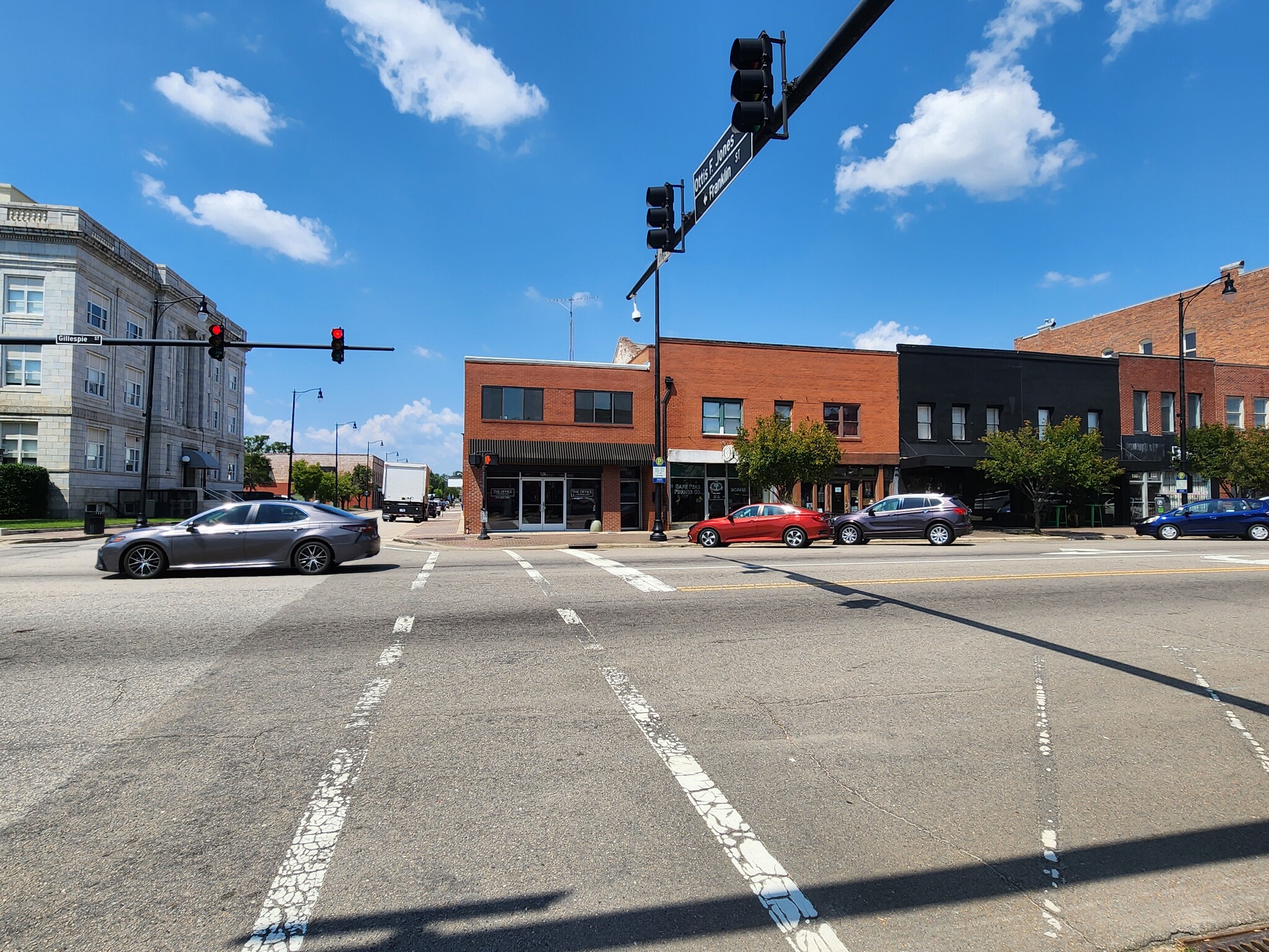 124 Gillespie St, Fayetteville, NC for lease Building Photo- Image 1 of 15