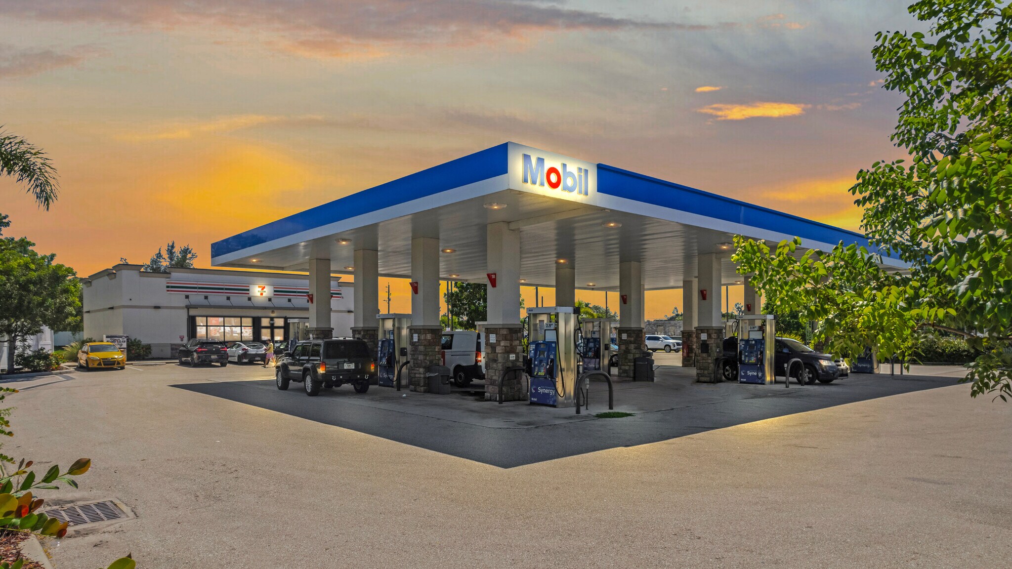 2977A Cleveland Ave, Fort Myers, FL à vendre Photo du bâtiment- Image 1 de 8