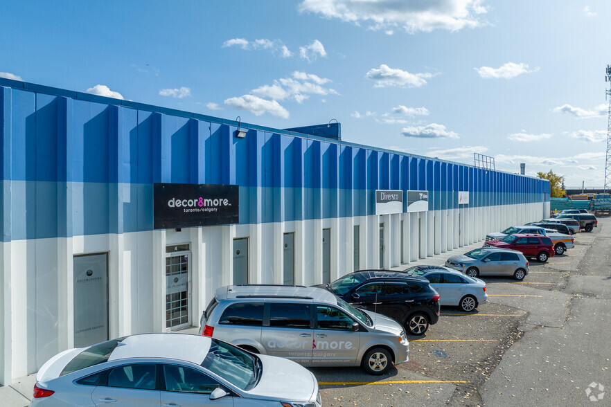 4451 61st Ave SE, Calgary, AB for lease - Building Photo - Image 3 of 8