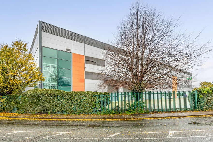 Rick Roberts Way, London for lease - Building Photo - Image 3 of 15