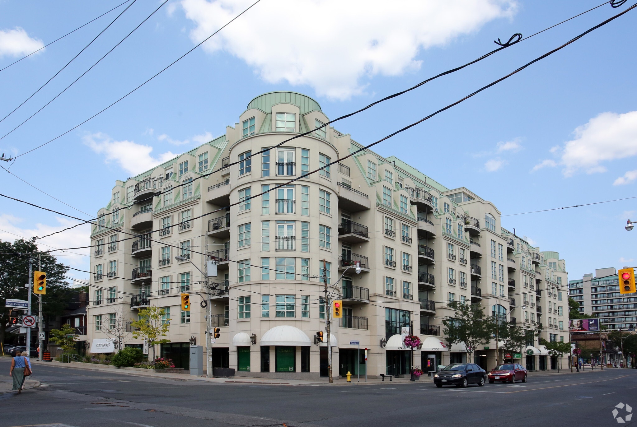 642-656 Mt Pleasant Rd, Toronto, ON for sale Primary Photo- Image 1 of 1