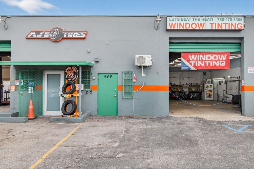 449 E Okeechobee Rd, Hialeah, FL for sale - Building Photo - Image 2 of 20