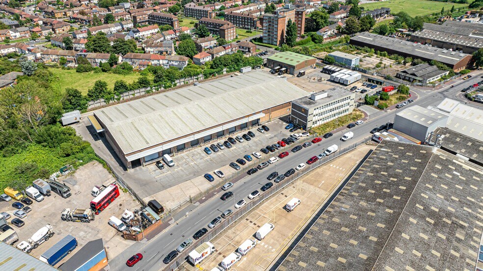 3-5 Thames Rd, Barking à louer - Photo du bâtiment - Image 3 de 4