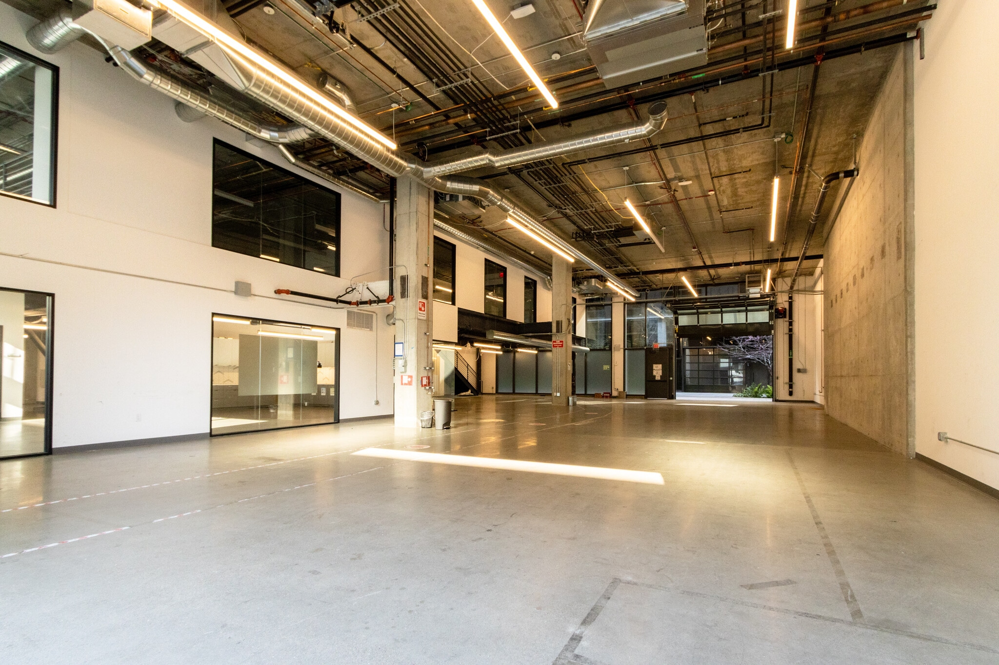 100 Hooper St, San Francisco, CA for lease Interior Photo- Image 1 of 7