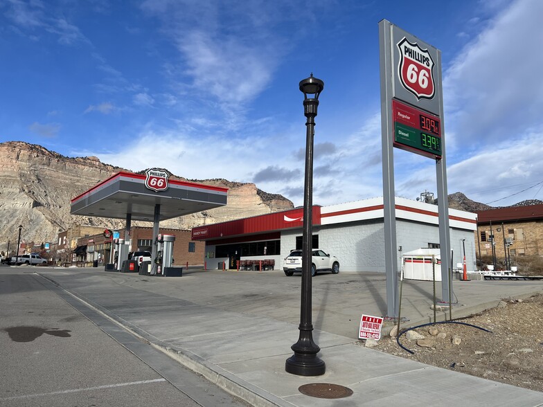 201 S Main St, Helper, UT for sale - Building Photo - Image 3 of 6