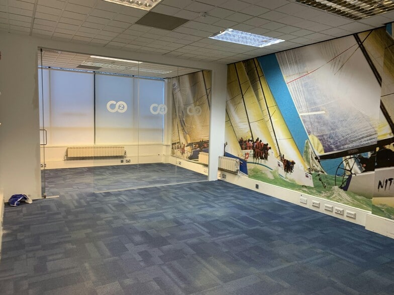 Gillette Way, Reading for lease - Interior Photo - Image 2 of 7