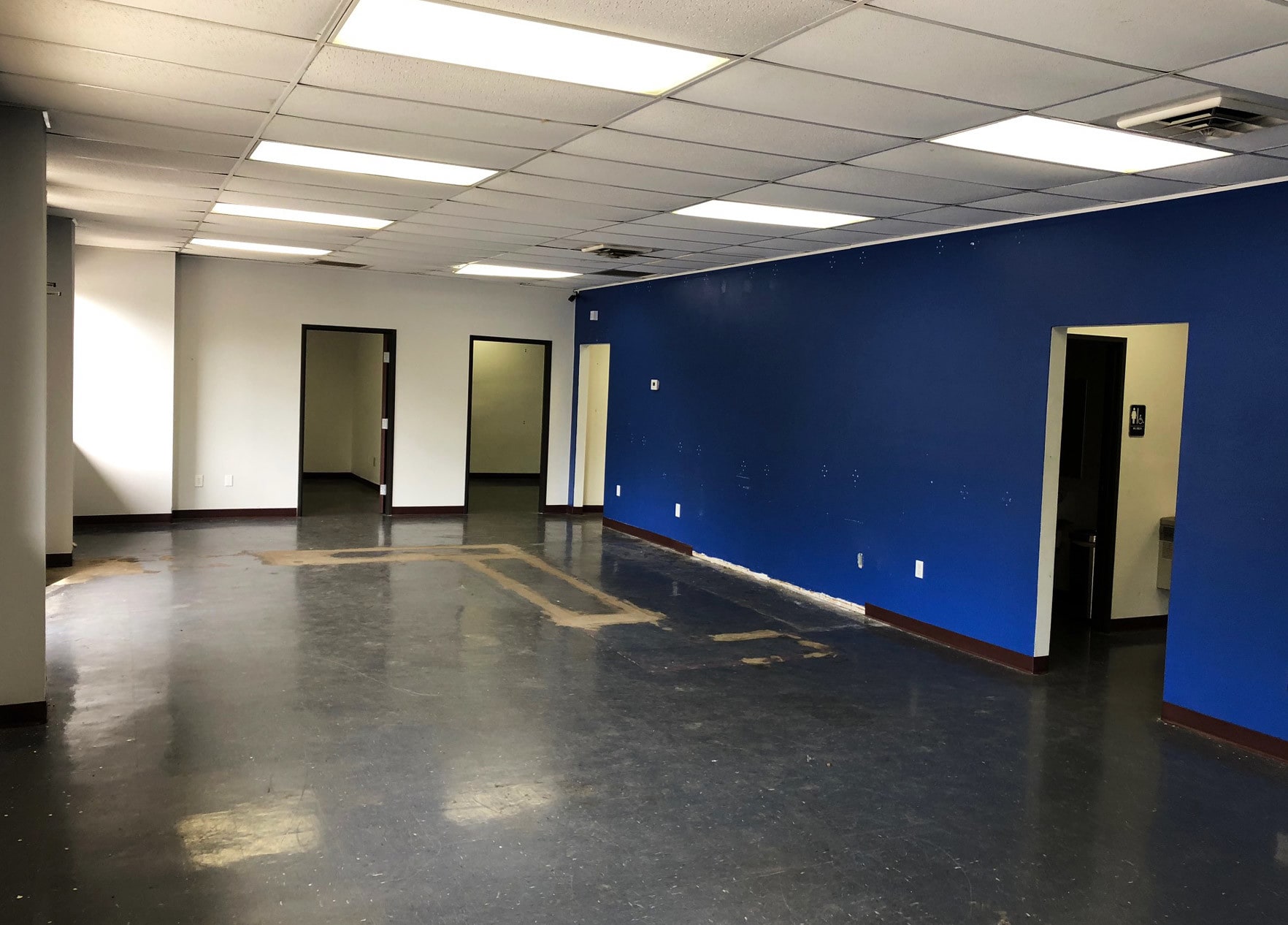 3912 Cottage Hill Rd, Mobile, AL for lease Interior Photo- Image 1 of 4