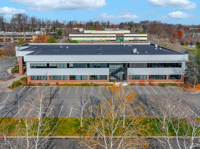 45 Technology Dr, Warren, NJ à vendre - Photo du bâtiment - Image 3 de 24