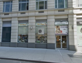 33 W End Ave, New York, NY à louer Photo du bâtiment- Image 1 de 1