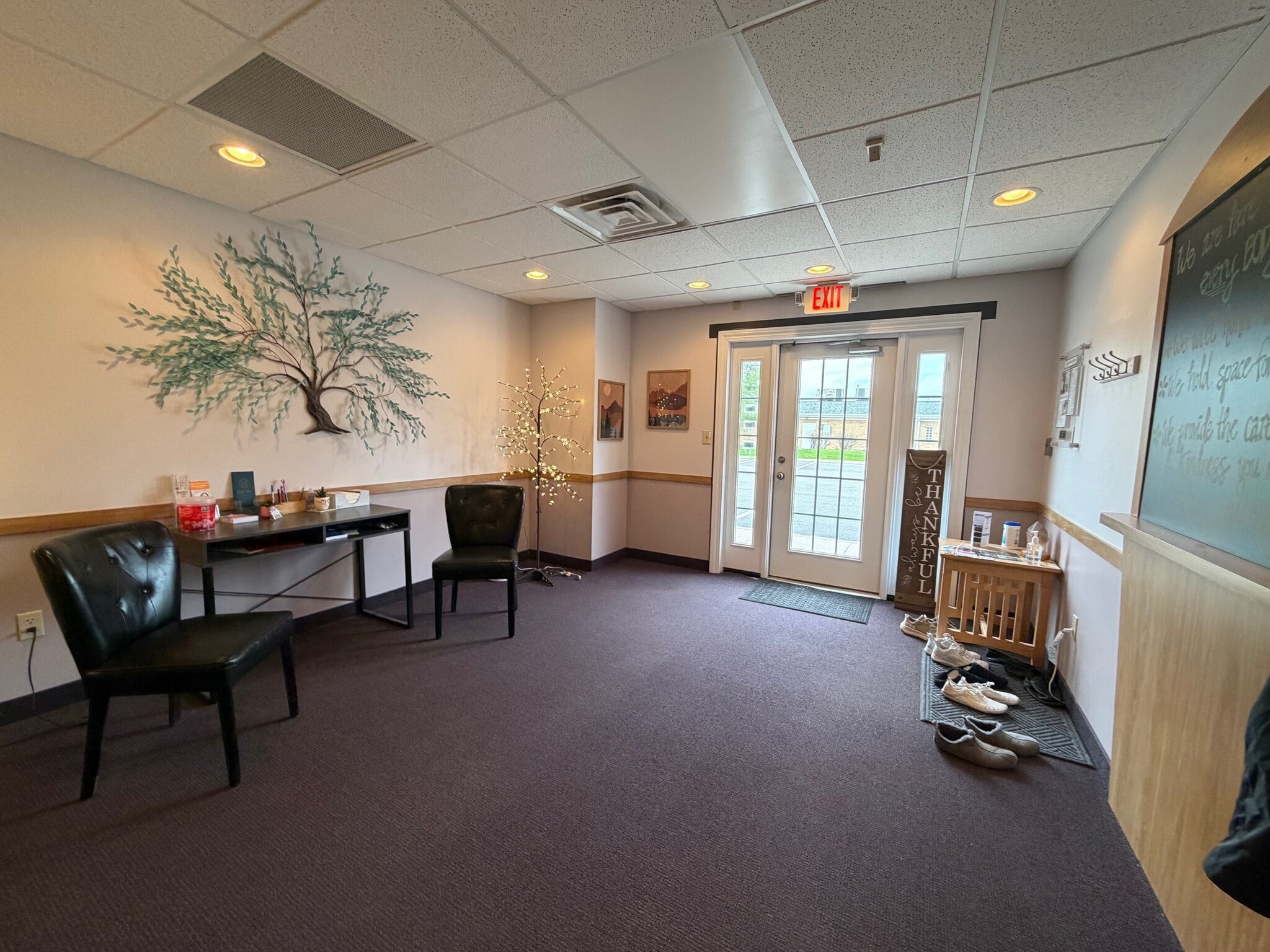 9945 Vail Dr, Twinsburg, OH à louer Photo intérieure- Image 1 de 3