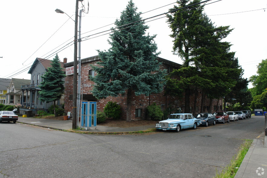 10 SW Porter St, Portland, OR for sale - Primary Photo - Image 1 of 6