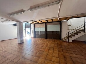 Retail in Sabadell, Barcelona for lease Interior Photo- Image 2 of 8