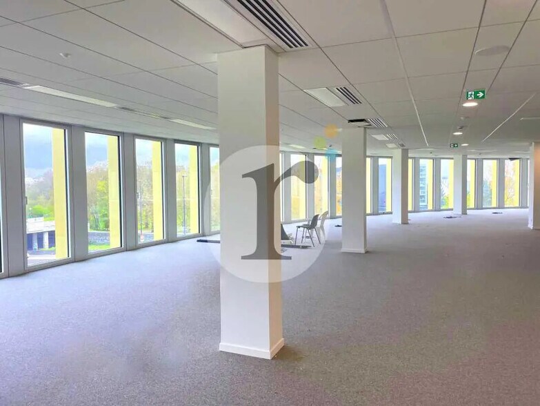 Bureau dans Lille à louer - Photo du bâtiment - Image 3 de 6