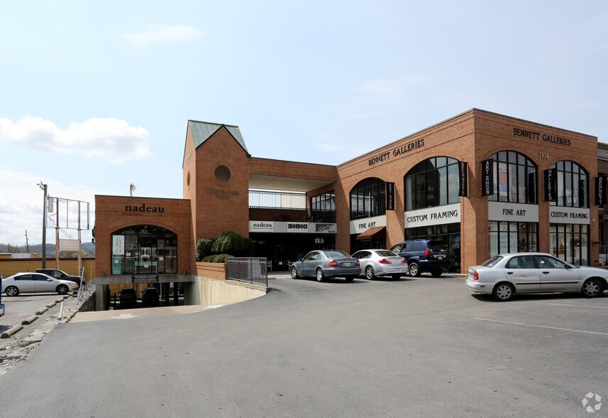 2104 Crestmoor Rd, Nashville, TN à louer - Photo du bâtiment - Image 3 de 4