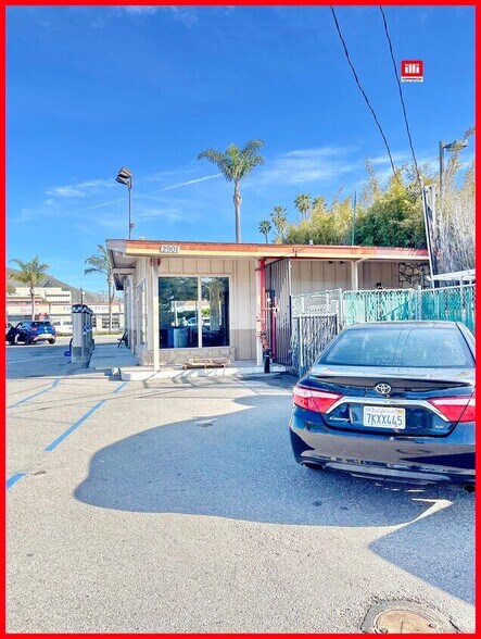 2901 E Main St, Ventura, CA à louer - Photo du bâtiment - Image 2 de 13
