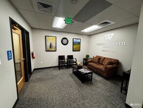 5250 Hahns Peak Dr, Loveland, CO for lease Interior Photo- Image 1 of 7