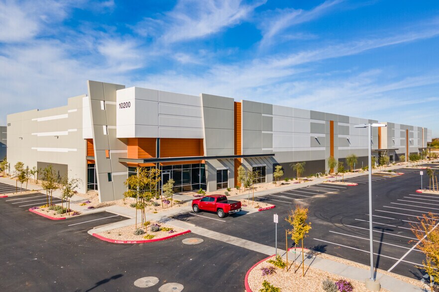 10200 W Montebello Ave, Glendale, AZ à louer - Photo du bâtiment - Image 2 de 14