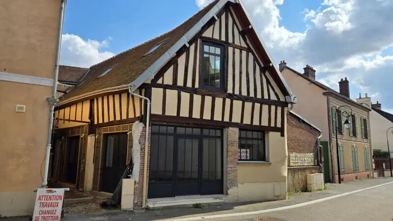Commerce de détail dans Dreux à louer - Photo du bâtiment - Image 3 de 9