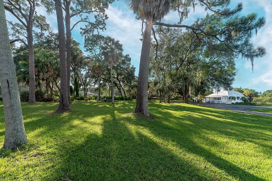 3315 US Highway 301 N, Ellenton, FL à vendre - Photo du bâtiment - Image 3 de 9