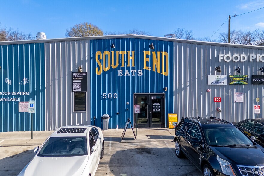 500 W Summit Ave, Charlotte, NC à louer - Photo du bâtiment - Image 3 de 19