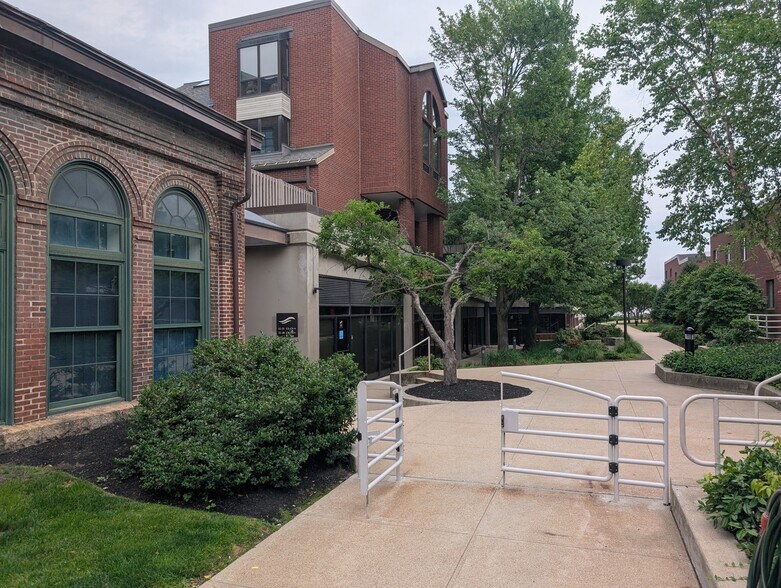 Shipway Pl, Boston, MA for lease - Building Photo - Image 3 of 19