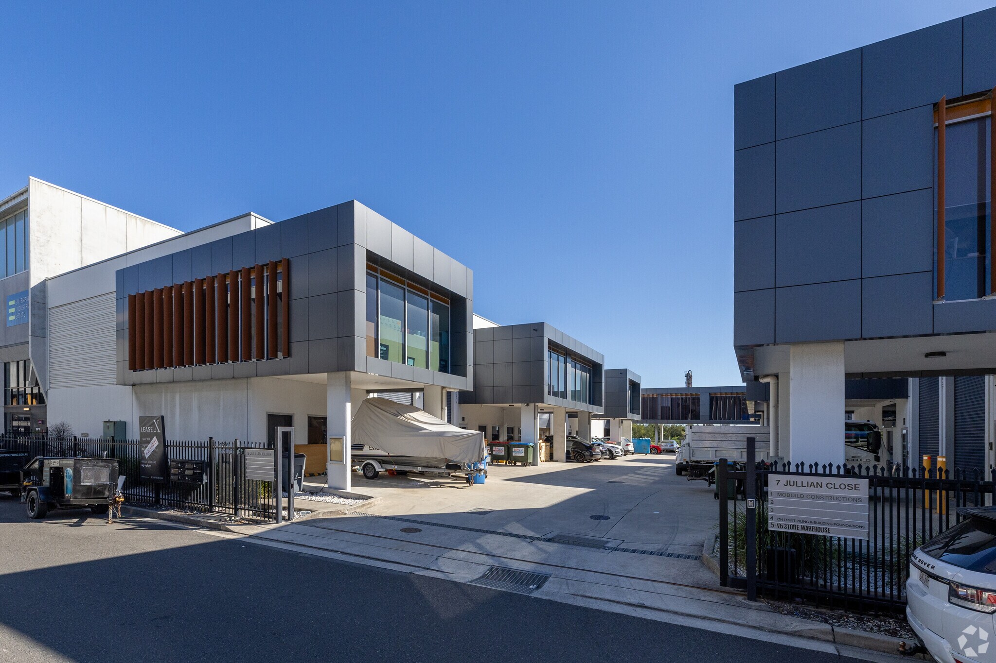 7-9 Jullian Cl, Banksmeadow for lease Primary Photo- Image 1 of 7