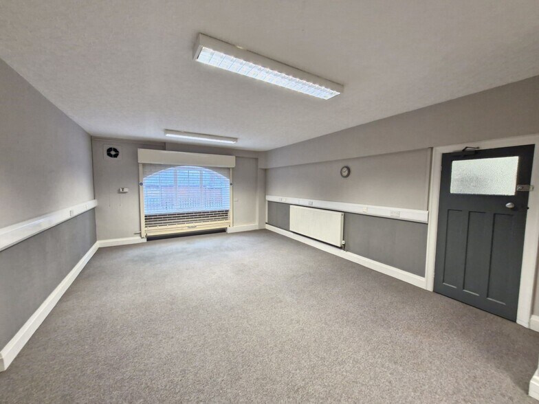 6a South Para, Doncaster à louer - Photo du bâtiment - Image 3 de 21