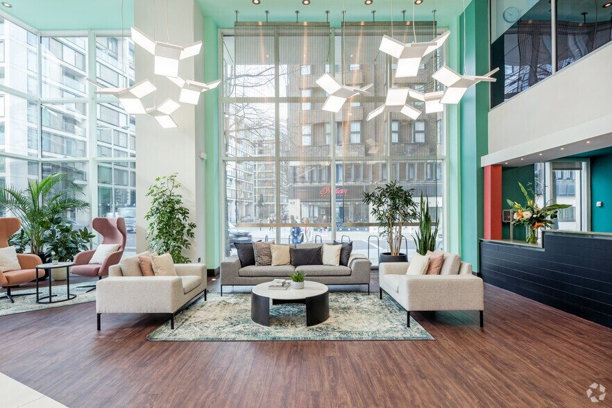 364-366 Kensington High St, Londres à louer - Hall d’entrée - Image 3 de 10