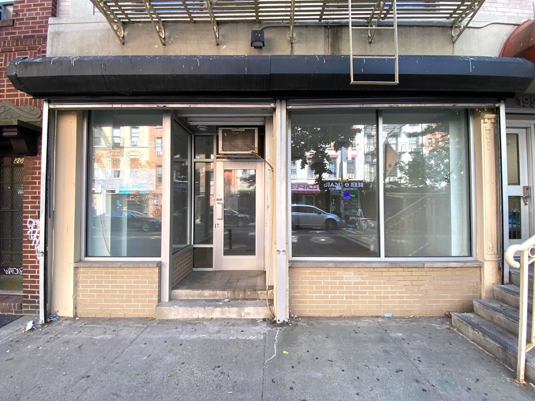 195-203 Avenue B, New York, NY à vendre Photo du bâtiment- Image 1 de 1