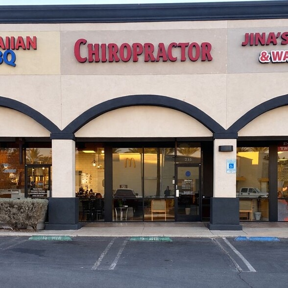 55 S Valle Verde Dr, Henderson, NV for lease - Primary Photo - Image 1 of 9