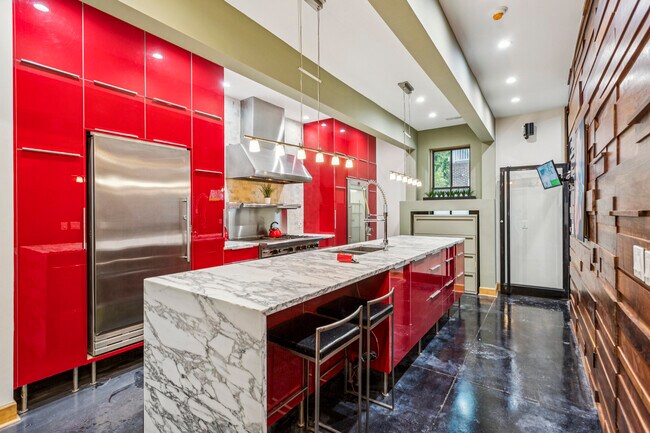 More details for 692 Kirkwood Ave SE, Atlanta, GA - Retail for Sale