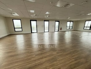Office in Saint-Priest for lease Building Photo- Image 1 of 18
