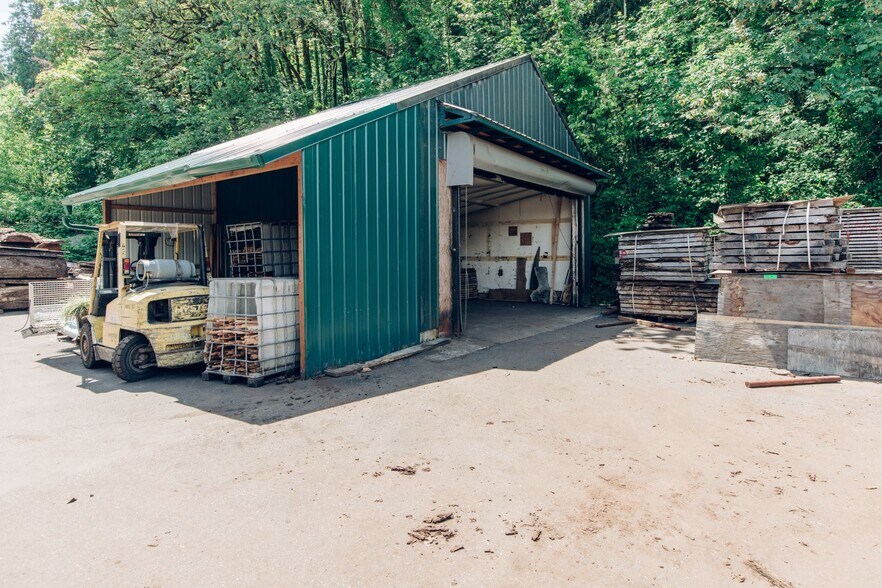 5165-5275 NW Saint Helens Rd, Portland, OR à louer - Photo du bâtiment - Image 2 de 10