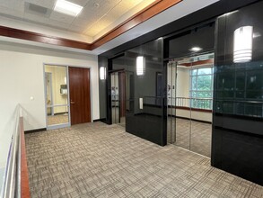 615 Douglas St, Durham, NC for lease Interior Photo- Image 2 of 8