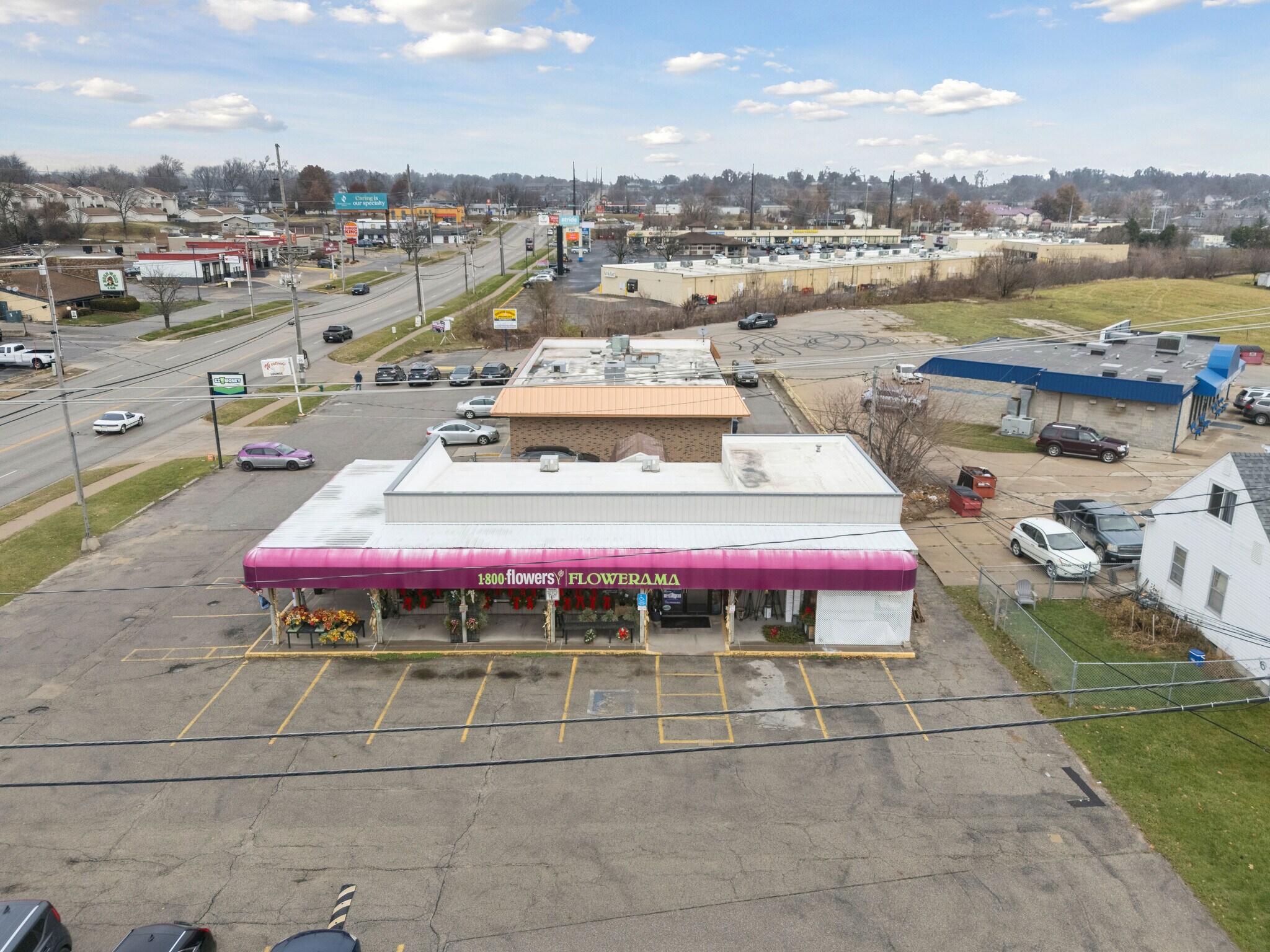 3326 Johnson Ave NW, Cedar Rapids, IA for sale Primary Photo- Image 1 of 9