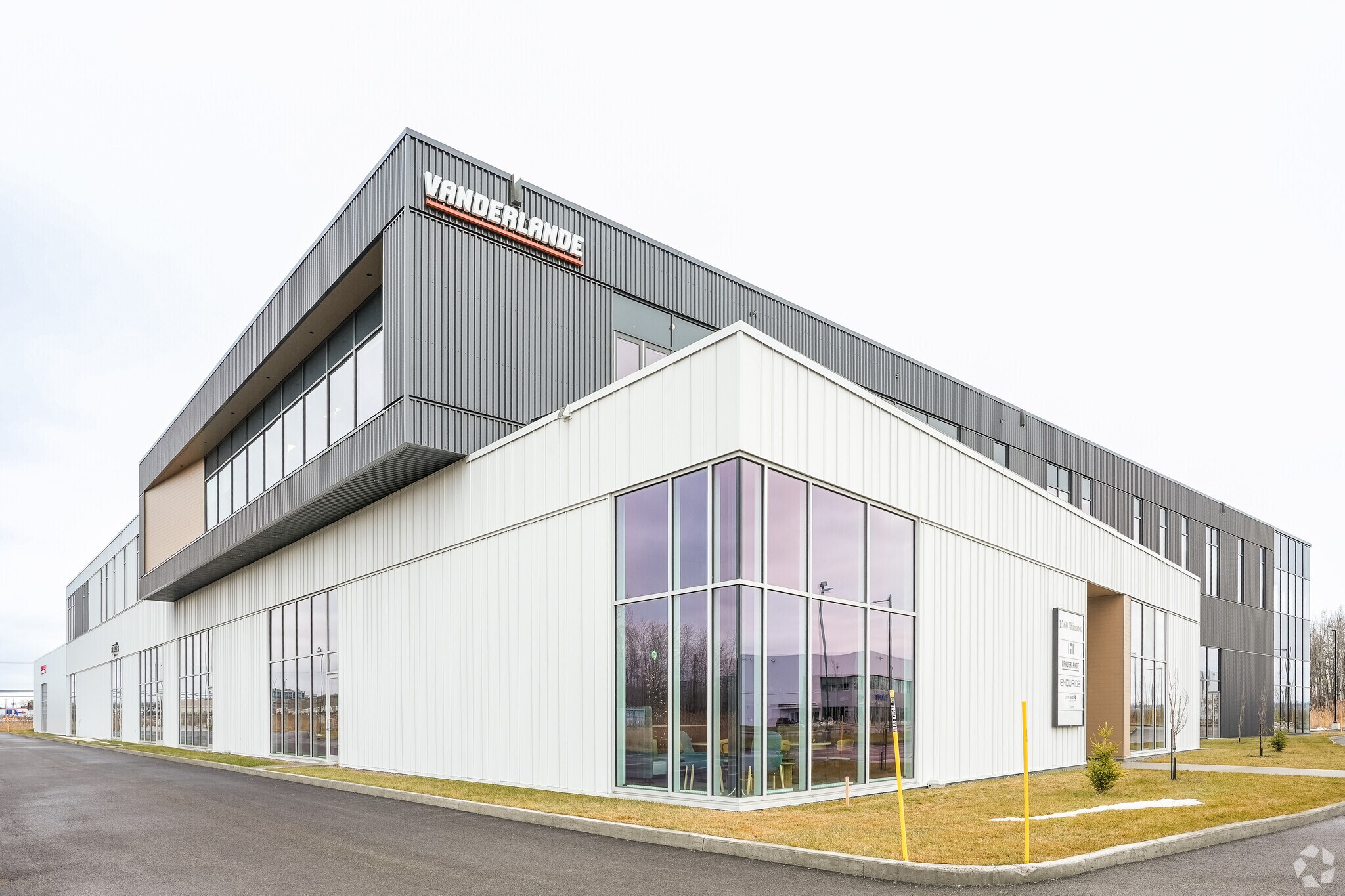 1560 Du Volt Rue, Québec, QC for sale Primary Photo- Image 1 of 1