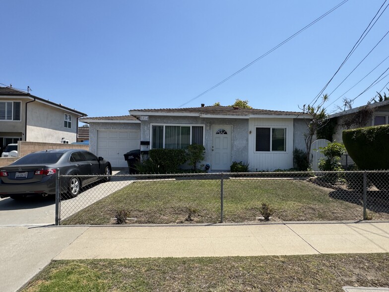 1852 260th St, Lomita, CA à vendre - Photo du bâtiment - Image 2 de 43