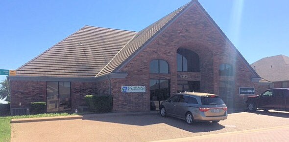 9292 Huntington Sq, North Richland Hills, TX à louer - Photo du bâtiment - Image 2 de 15