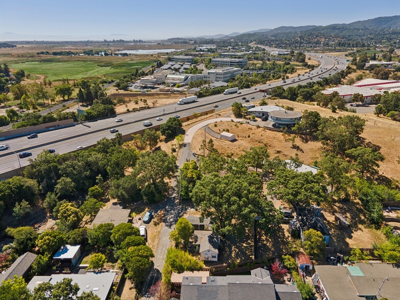 4 Harkle Rd, Novato, CA for sale - Building Photo - Image 3 of 18