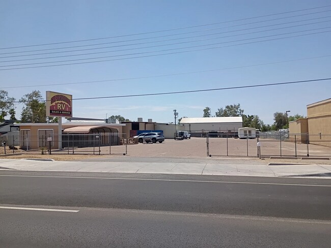 Plus de détails pour 10131 E Apache Trl, Mesa, AZ - Commerce de détail à louer
