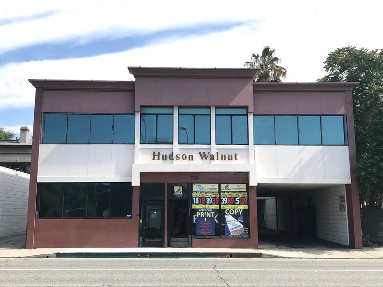 739 E Walnut St, Pasadena, CA à louer - Photo principale - Image 1 de 13