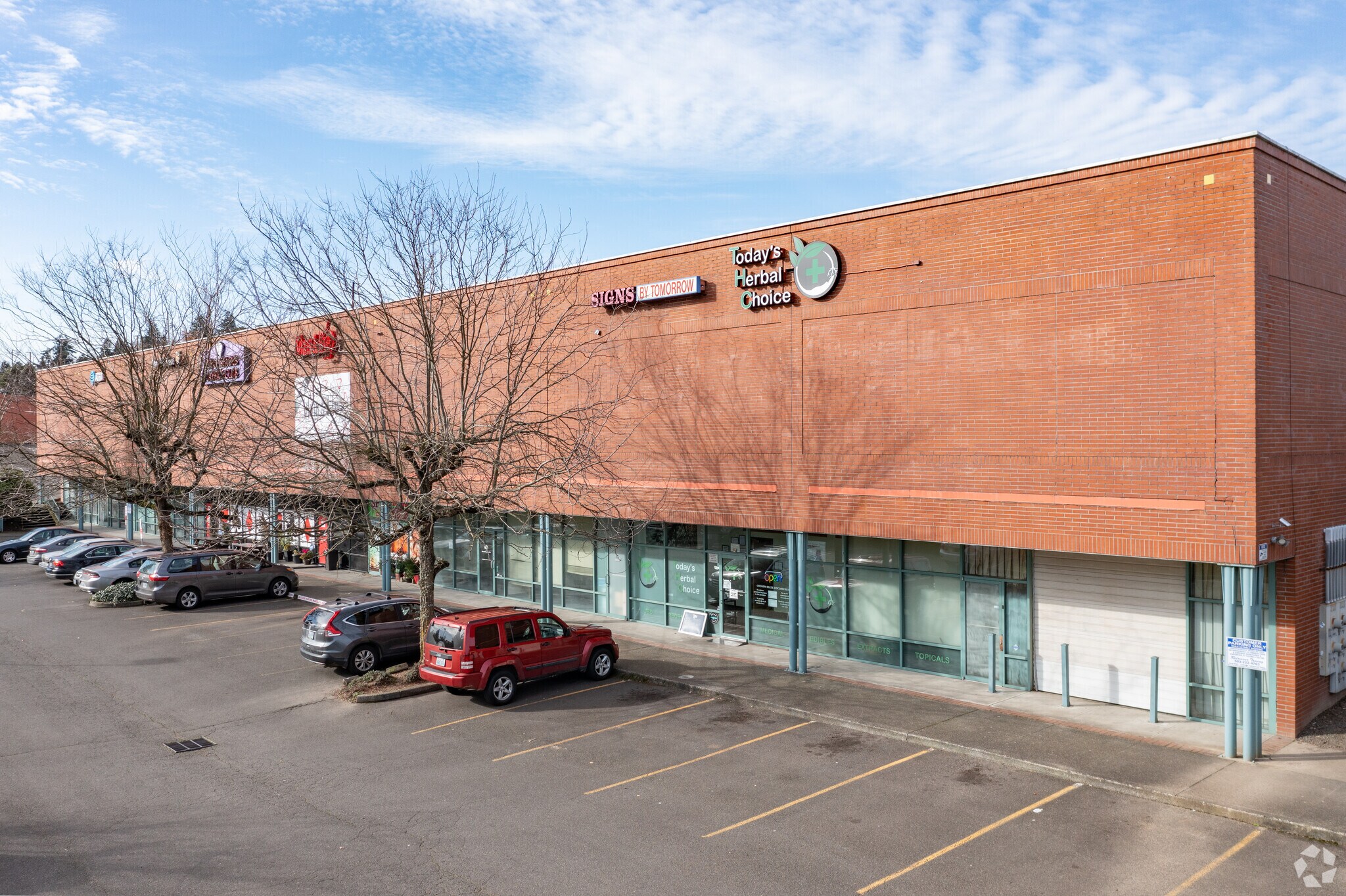 9220 SW Barbur Blvd, Portland, OR for lease Building Photo- Image 1 of 7