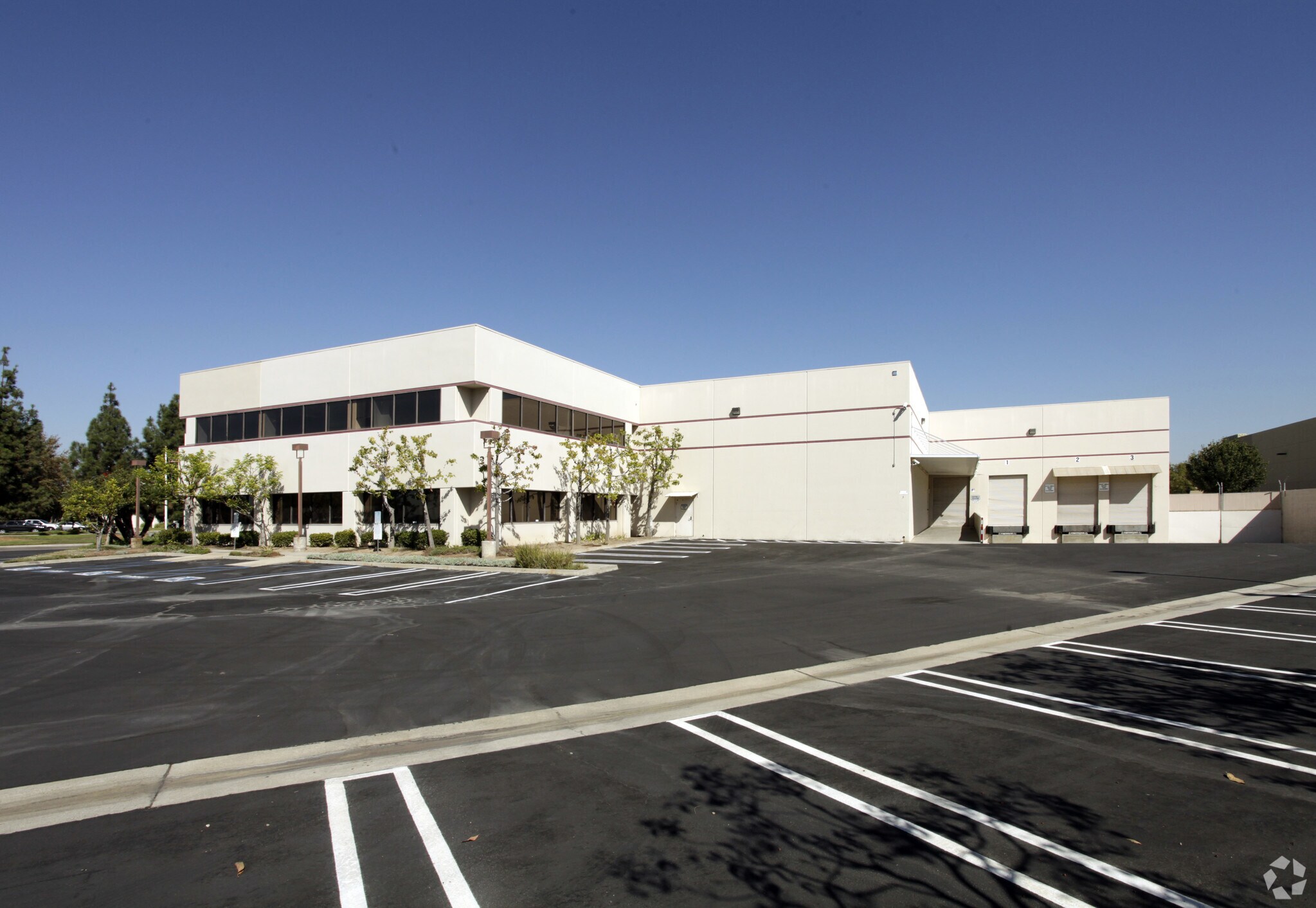 9440 Norwalk Blvd, Santa Fe Springs, CA à louer Photo du bâtiment- Image 1 de 7