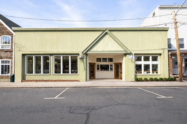 More details for 38 Front St, Greenport, NY - Retail for Lease