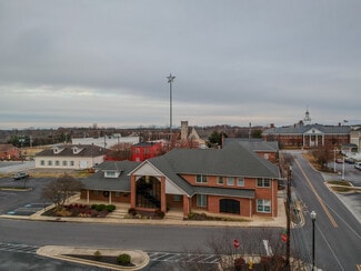 Plus de détails pour 200 Howard Street #101 & 201 – Bureau à vendre, La Plata, MD