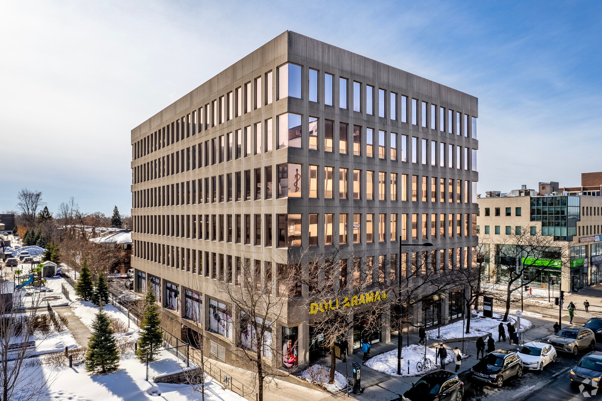 5858 Ch De La Côte-Des-Neiges, Montréal, QC for sale Primary Photo- Image 1 of 1