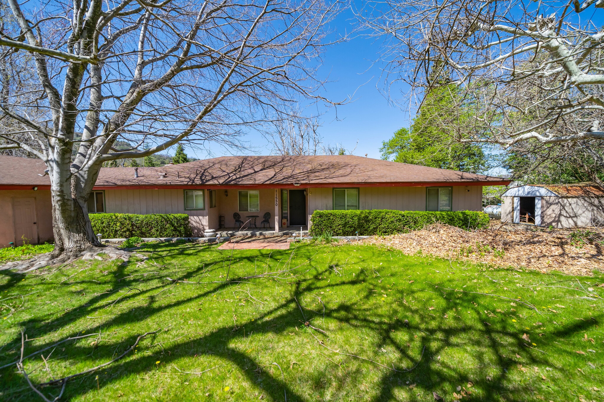 11550 Raspberry Ln, Oak Glen, CA for sale Primary Photo- Image 1 of 29