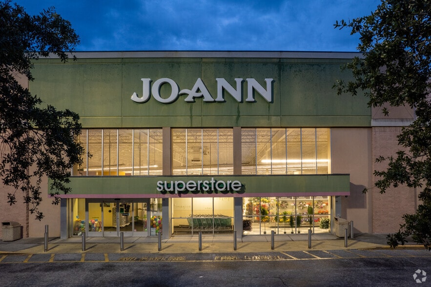 100-400 N Entrance Rd, Sanford, FL for lease - Building Photo - Image 2 of 2
