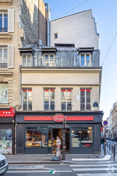 Bureau dans Paris à louer - Photo du bâtiment - Image 3 de 3