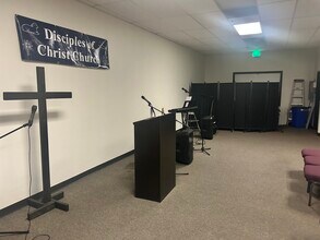 8275-8299 Florin Rd, Sacramento, CA for lease Interior Photo- Image 2 of 5